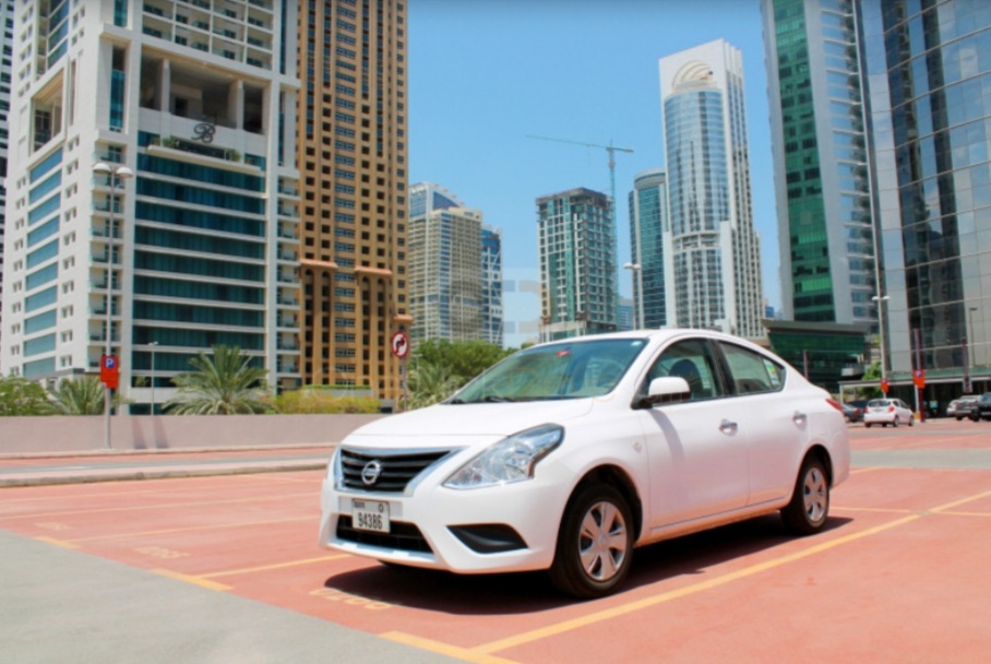 Why Should You Consider Hiring a Car in Dubai?